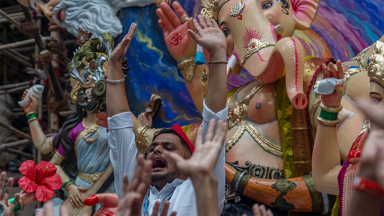 인도 힌두교 사원서 군중 압사사고‥최소 6명 사망·29명 부상