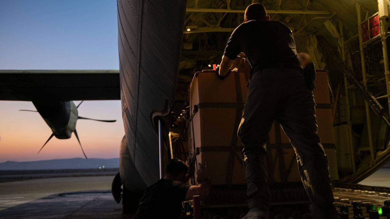 이스라엘군 "오늘 밤 가자지구에 구호품 공중 투하"