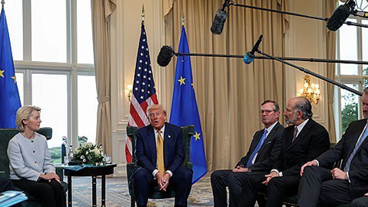 미 상무장관 "무역확장법 232조 반도체 관세 2주 후 발표 예상"