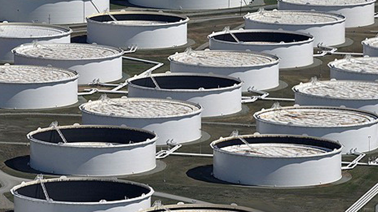 뉴욕유가, 미 러시아 제재 압박에 급등‥WTI 3.7%↑