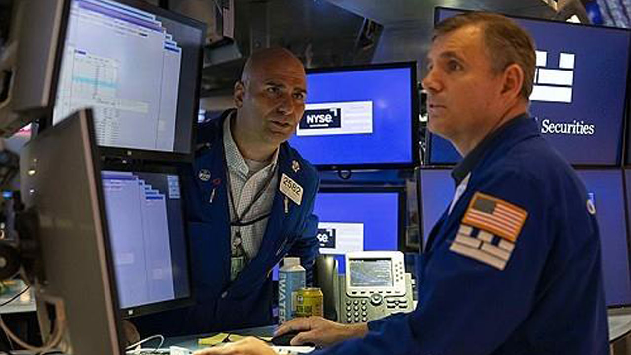 뉴욕증시 3대 지수, 미 '고용 충격'에 급락 마감