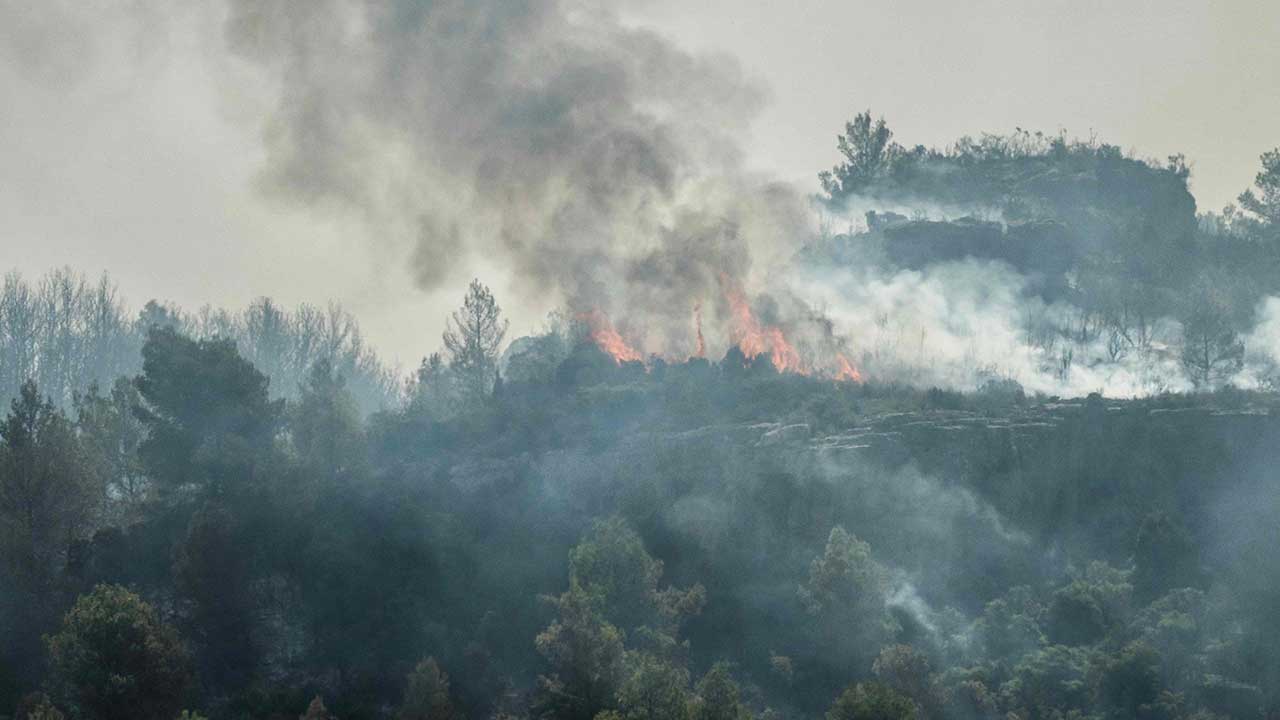 프랑스 남부 산불 확산에 1명 사망