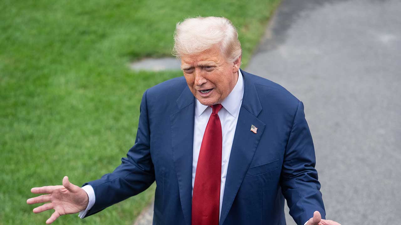 "트럼프, 7일 가상화폐 등에 퇴직연금 시장 개방 행정명령"