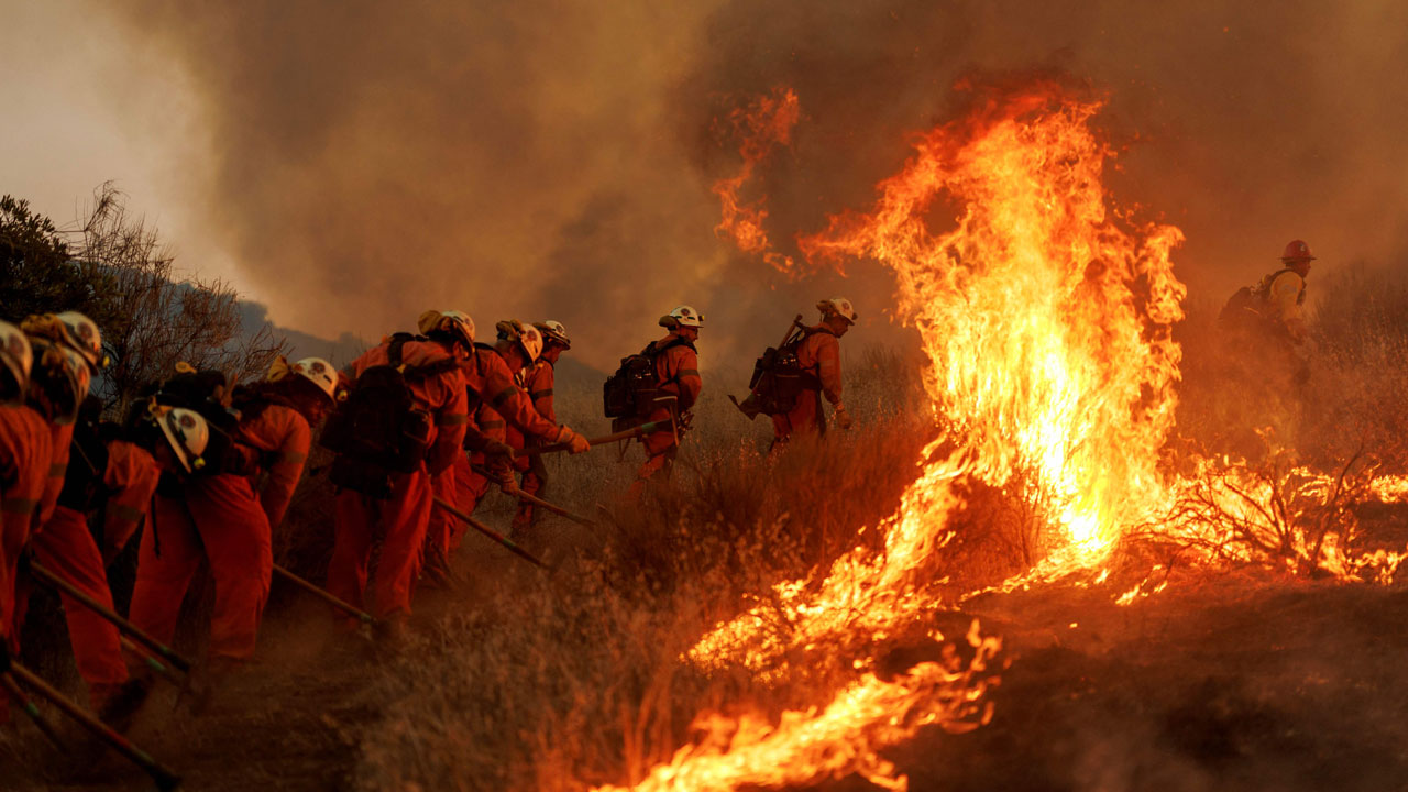 미국 LA 북부서 또 산불 확산‥주민 2천여명 대피