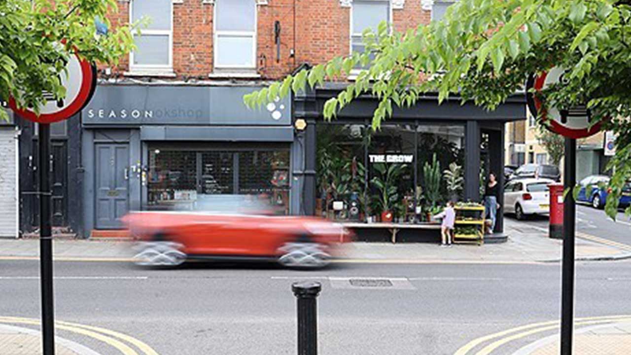 영국서 70세 이상 고령 운전자, '시력검사 탈락하면 면허 박탈' 추진 중