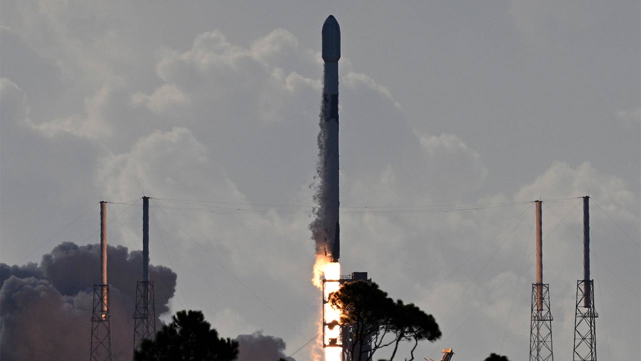 아마존, 인공위성 인터넷 사업 속도‥발사 위성 100기 돌파