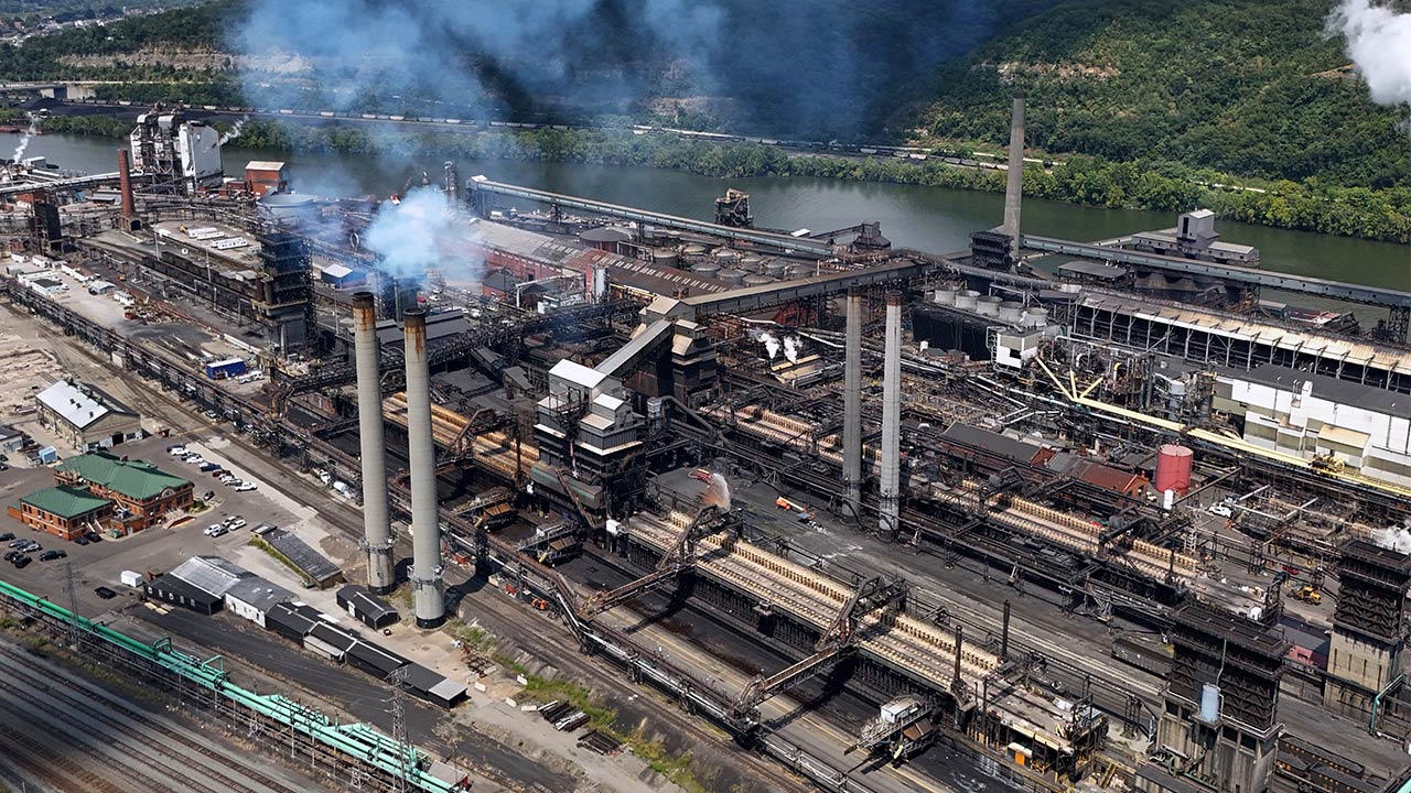 미국 피츠버그 인근 US스틸 코크스 공장 폭발‥최소 1명 사망