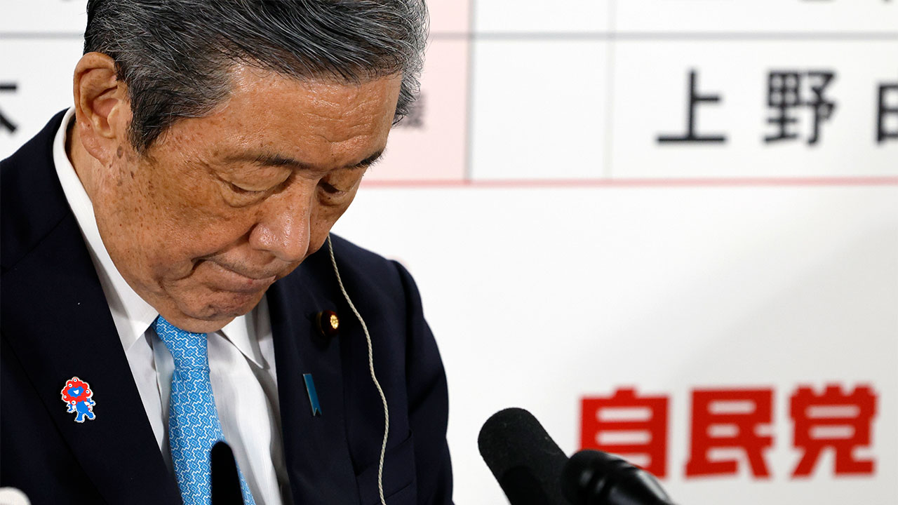 일본 집권당 간사장, 패전일 전날 야스쿠니신사 참배