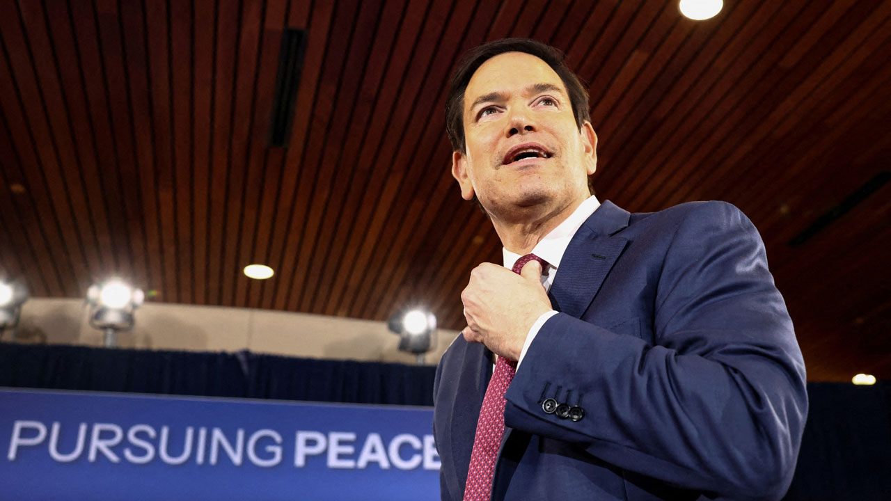 미 국무장관 "트럼프, 우크라에 미국의 안전보장 약속할 수도"