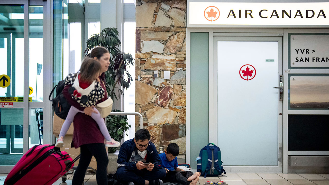 에어캐나다 파업으로 50만 명 항공편 취소‥대체편 제공도 난항