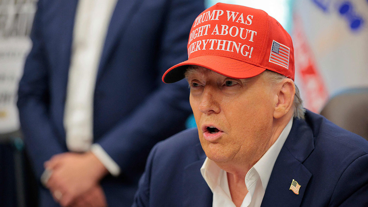 트럼프 "한국서 숙청 또는 혁명 일어나는 듯거기서 사업 못해"