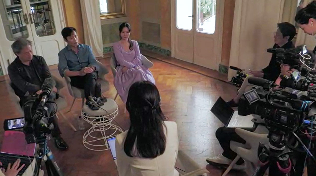 '극사실'로 담은 자본주의 사회의 민낯‥'어쩔수가없다' 인터뷰 전문