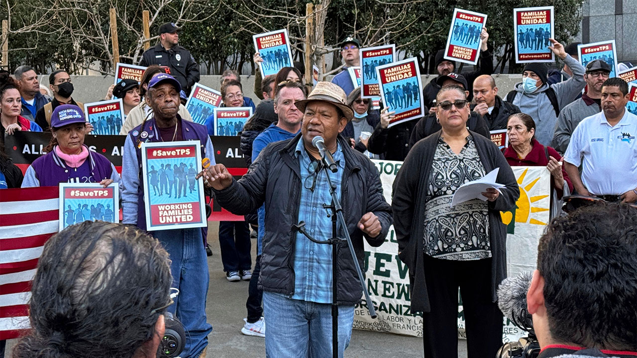 트럼프 집권 뒤 6개월 동안 이민자 120만 명 미국 노동시장에서 사라져