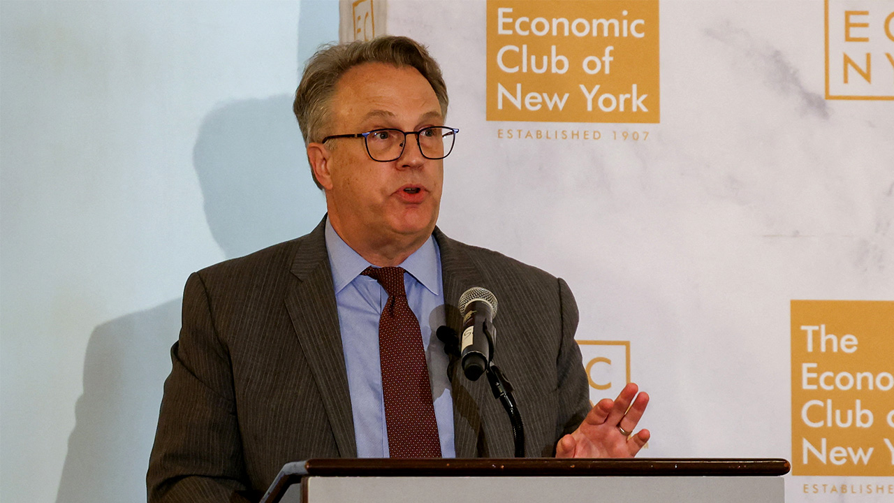 뉴욕 연은 총재 "고용·물가 진전 지속시 금리인하 적절"