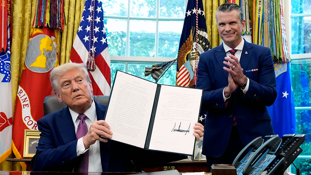 트럼프 행정명령 발동에‥美 국방부, '전쟁부'로 신속 개명