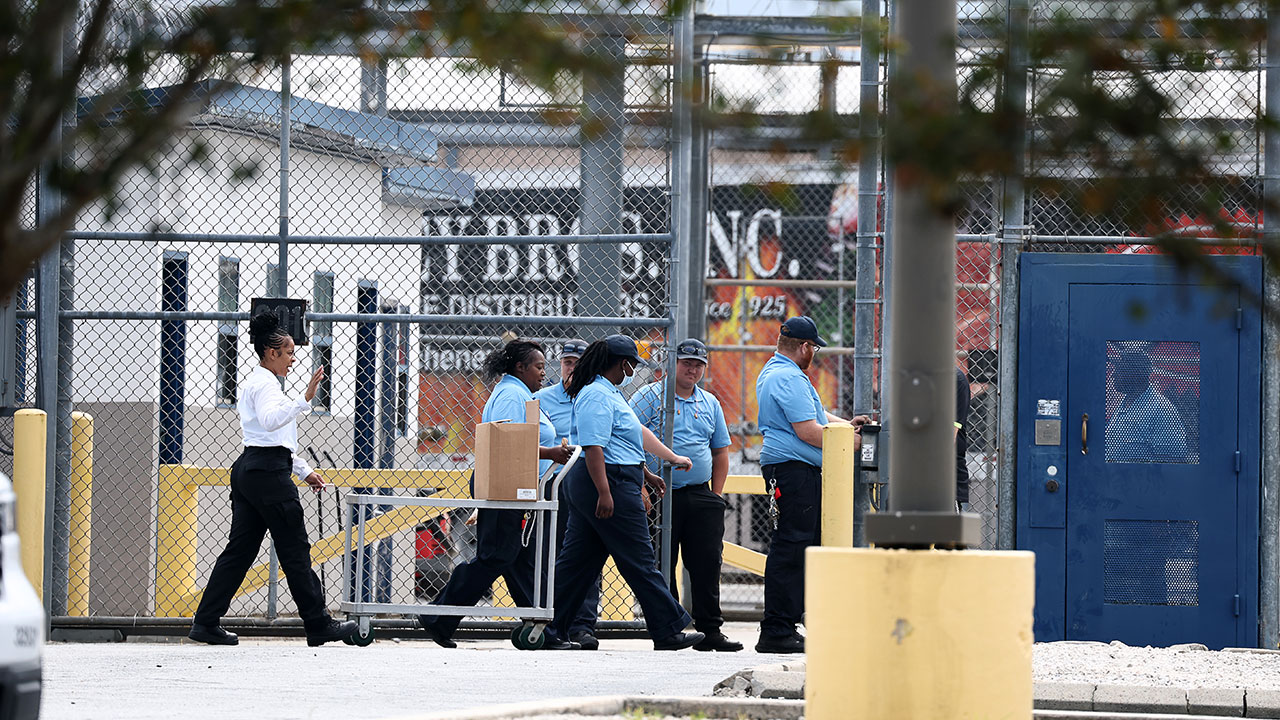 중국 외교부, 미국 조지아 공장서 중국인도 체포 "권익 보장해야"