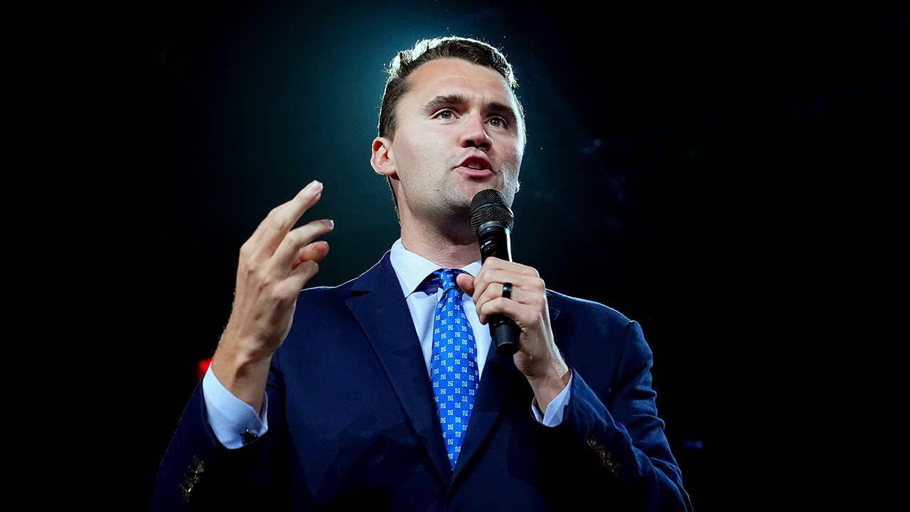 미 '커크 사망' 비하글로 잇단 해고‥'무관용' 예고