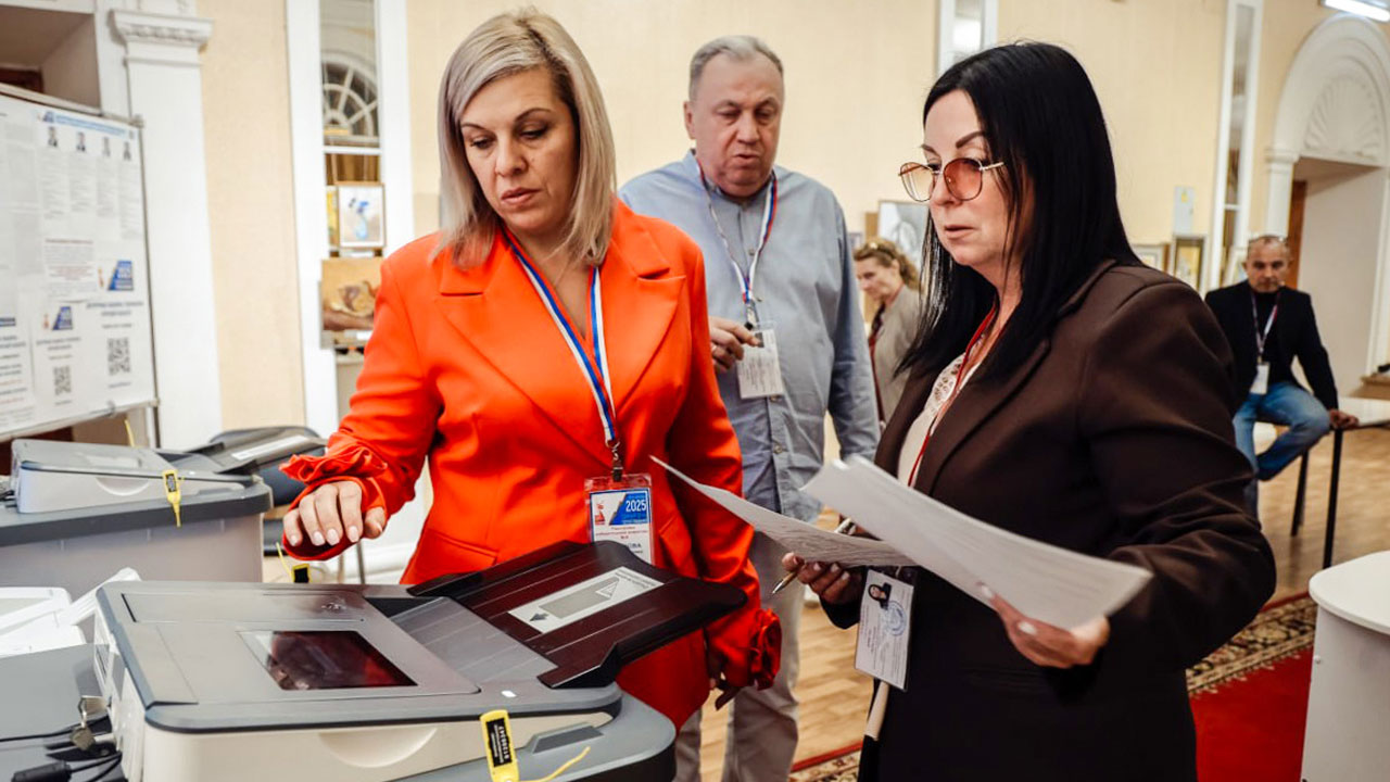 러 주지사 선거서 현직 모두 승리‥크렘린궁 "성공적"
