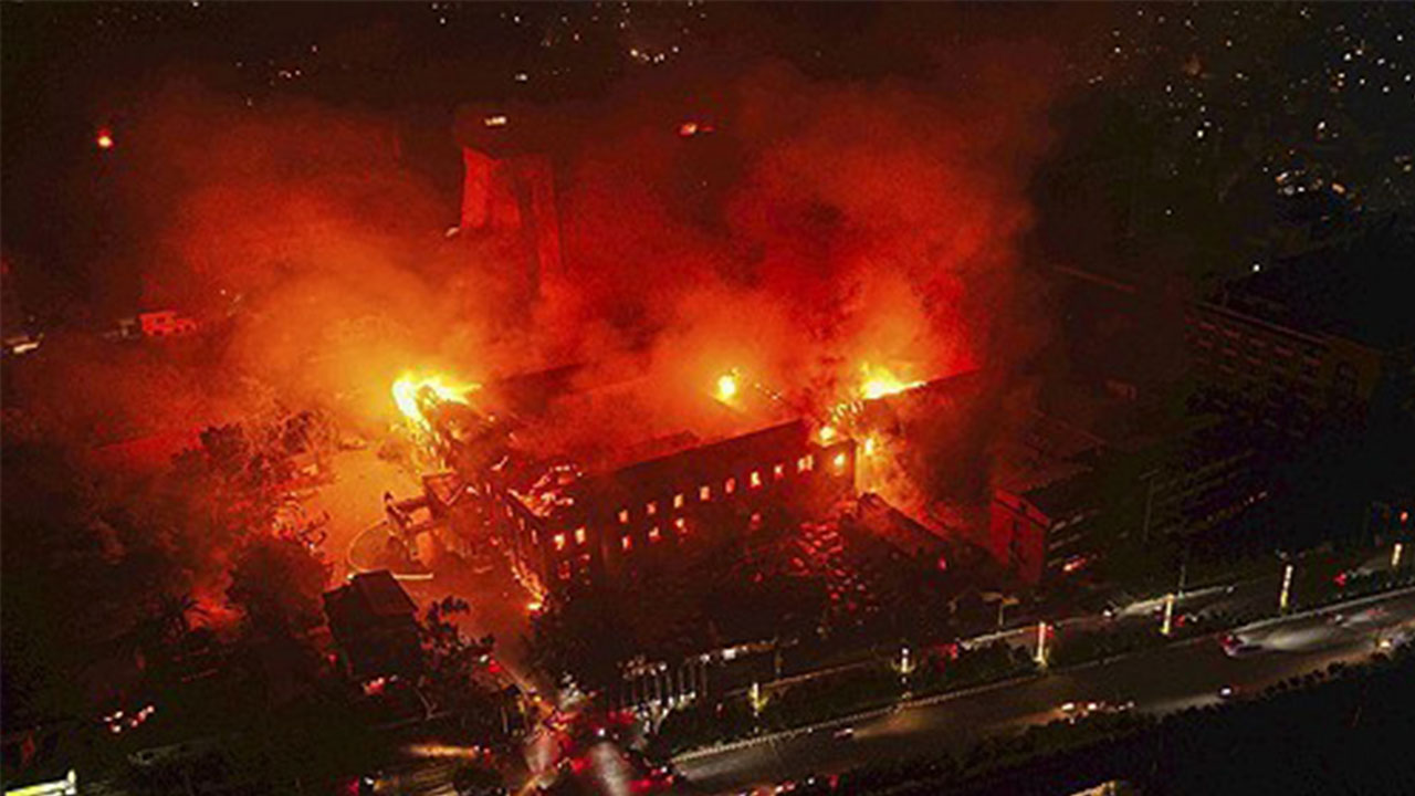 네팔 반정부 시위대가 문 열어 교도소 탈옥한 1만여 명 본격 추적