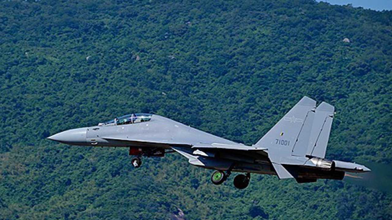 "中 군용기, 대만 '에어 앰뷸런스'에 사흘 연속 근접 비행"