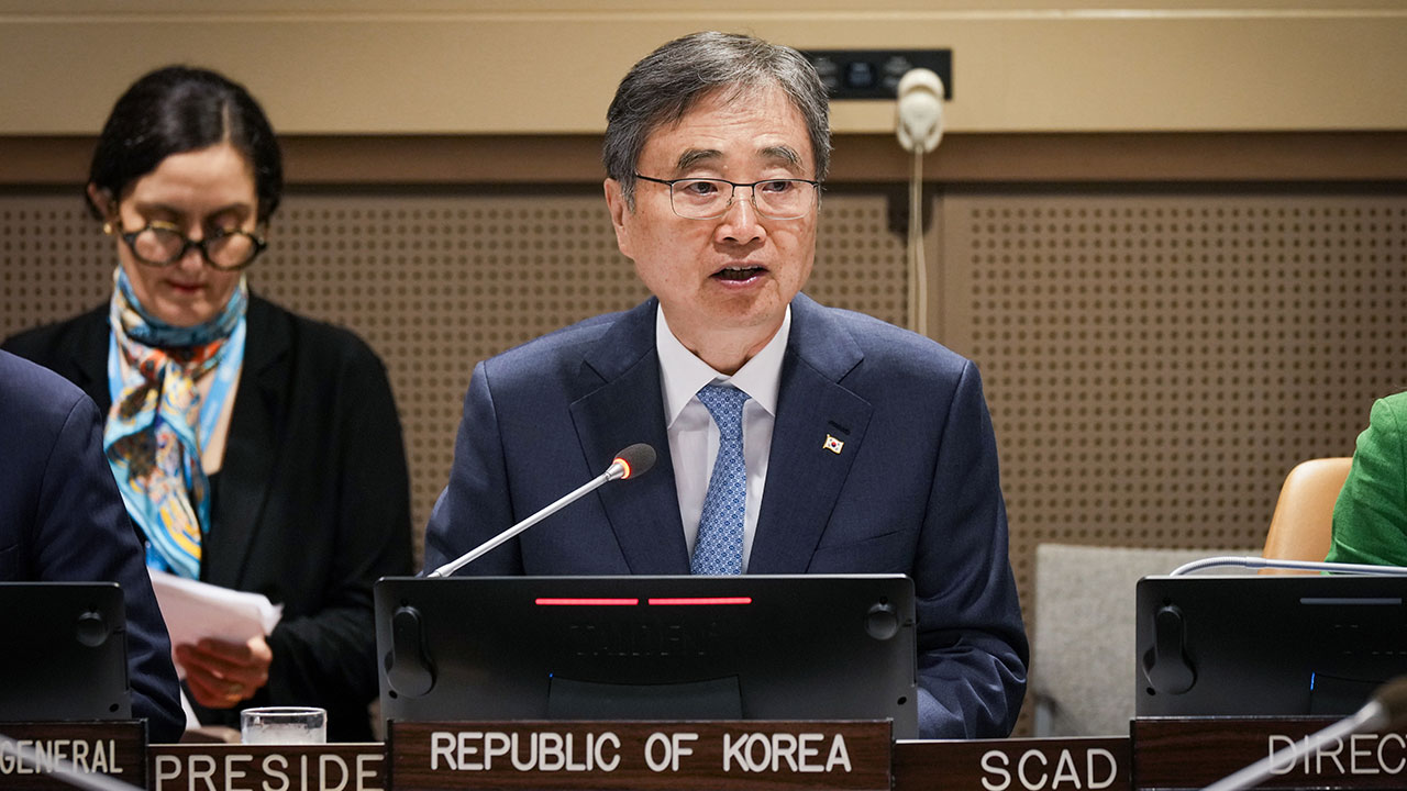 조현 장관, 트럼프 대북 관여 촉구‥"트럼프-김정은 만난다면 환상적일 것"