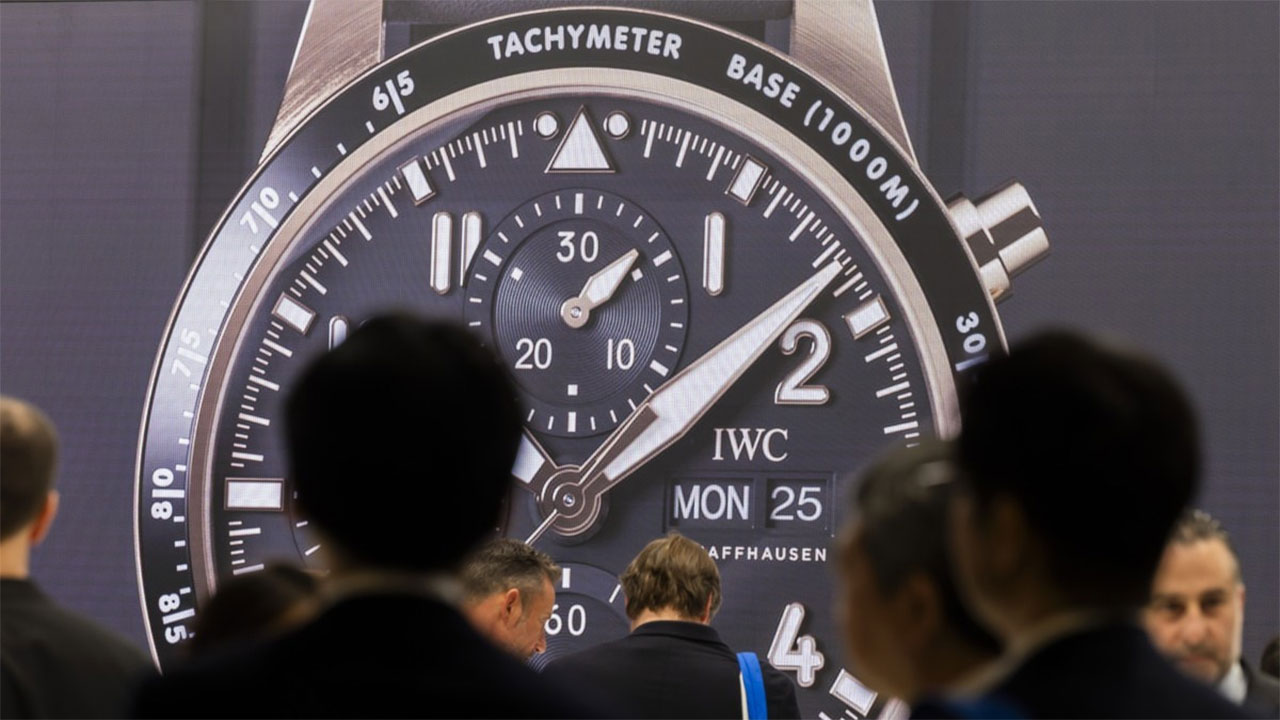 '39％ 관세폭탄' 스위스 시계 미국 수출 반토막