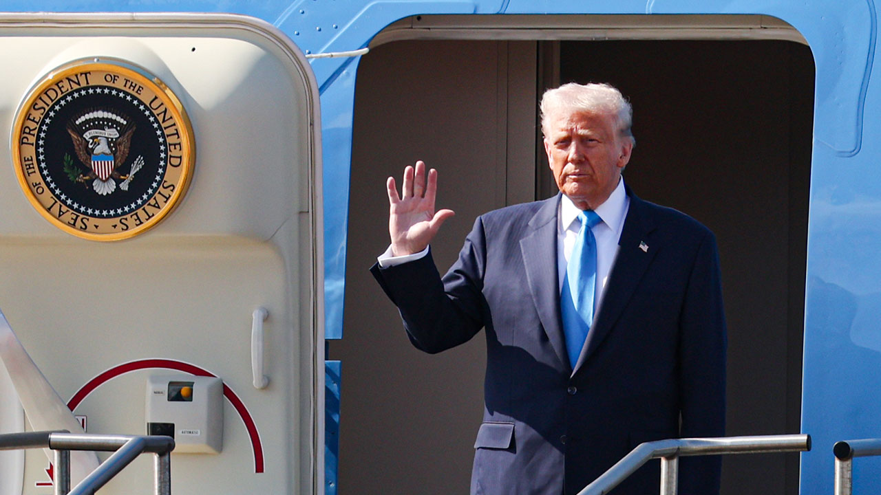 트럼프 "北미사일? 수십 년 쏴온 것‥머지않아 김정은 만나겠다"