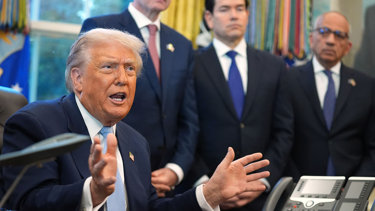 "美 중간선거 지지정당, 민주 55% 공화 41%