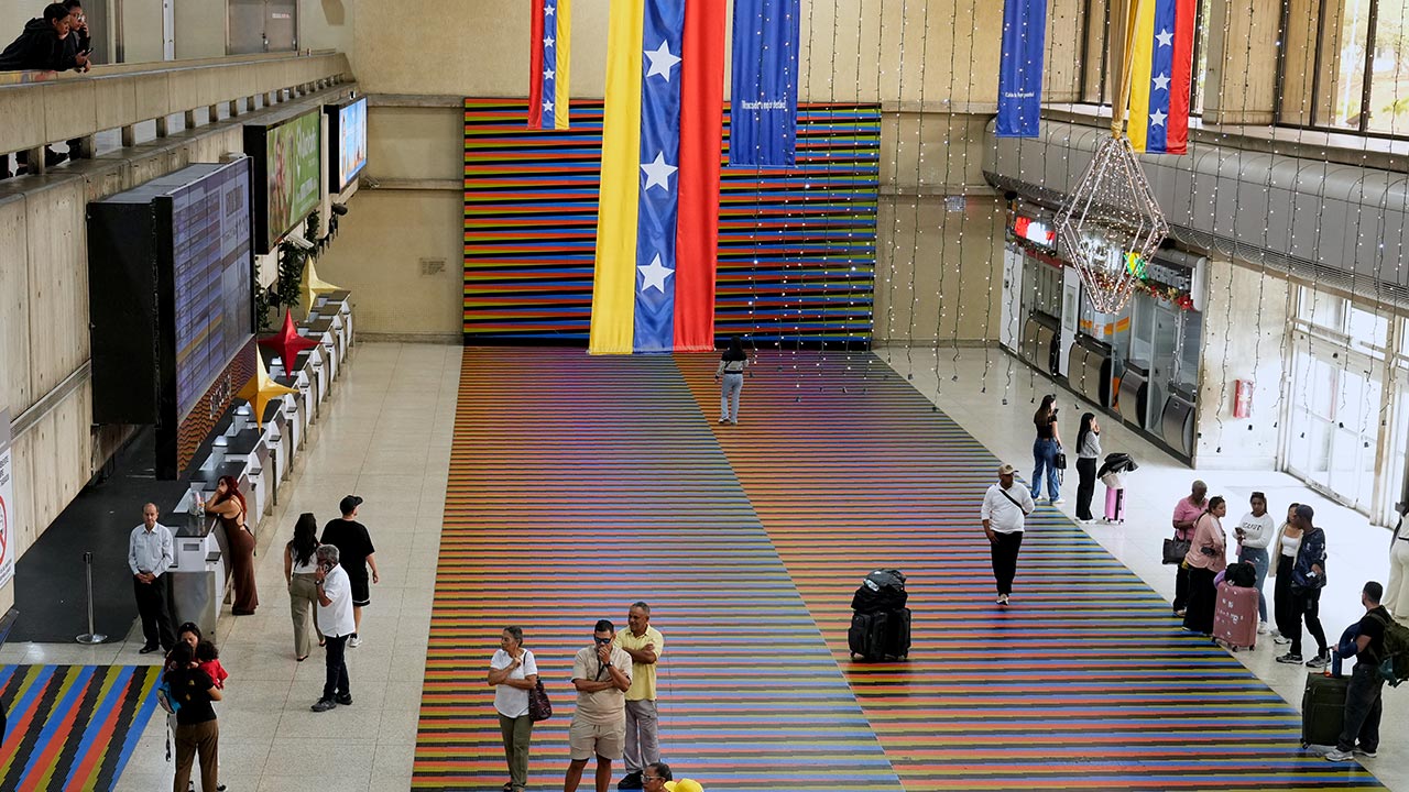 미국발 베네수 영공 비행 주의보에 전 세계 항공사 6곳 운항 취소