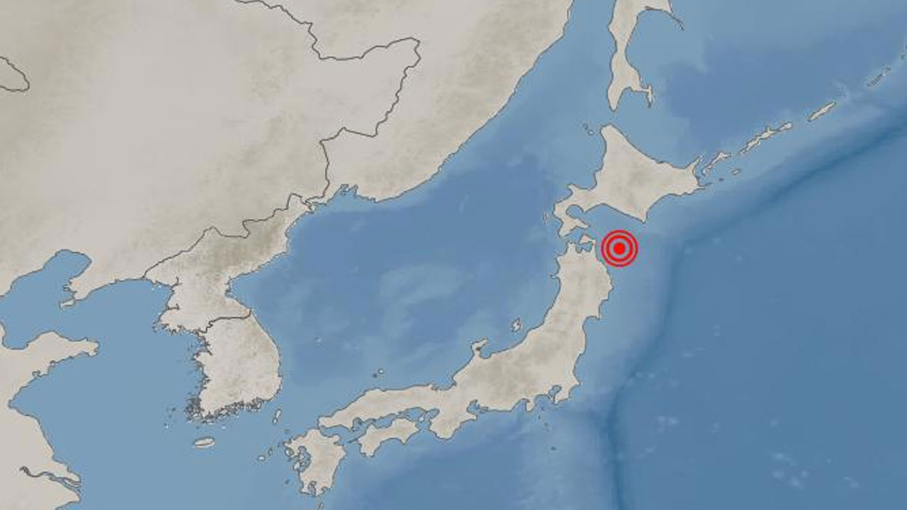 일본 아오모리 현 앞바다 지진‥.화재, 도로함몰, 정전 등 피해 잇따라 