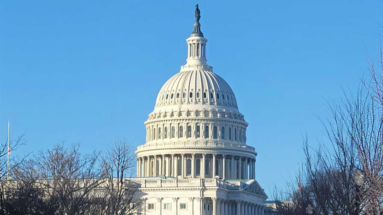 미국 하원 '의회 승인 없는 베네수엘라 군사작전' 저지 결의 무산