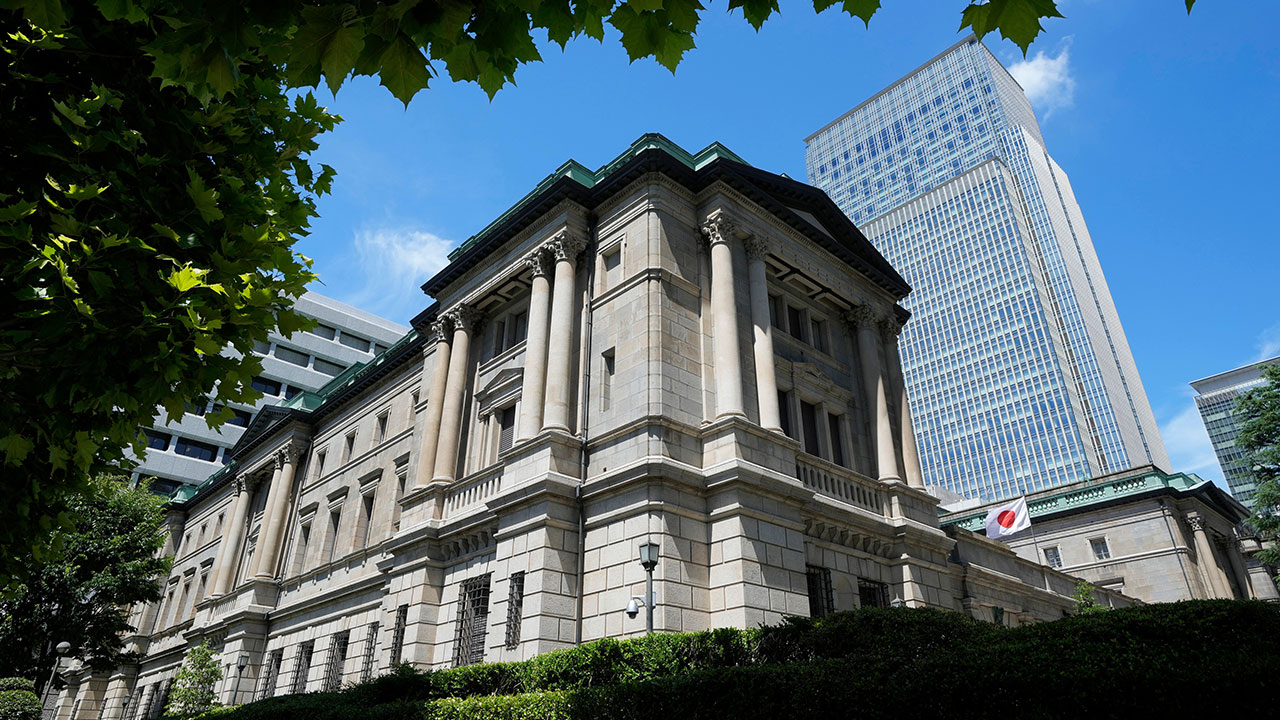 日기준금리 인상에‥10년물 국채 금리, 19년 만에 2%대로