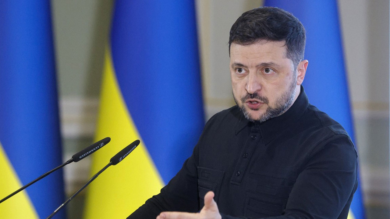 미국 방문길 오른 젤렌스키 "레드라인 있지만 타협점 찾을 수 있어"