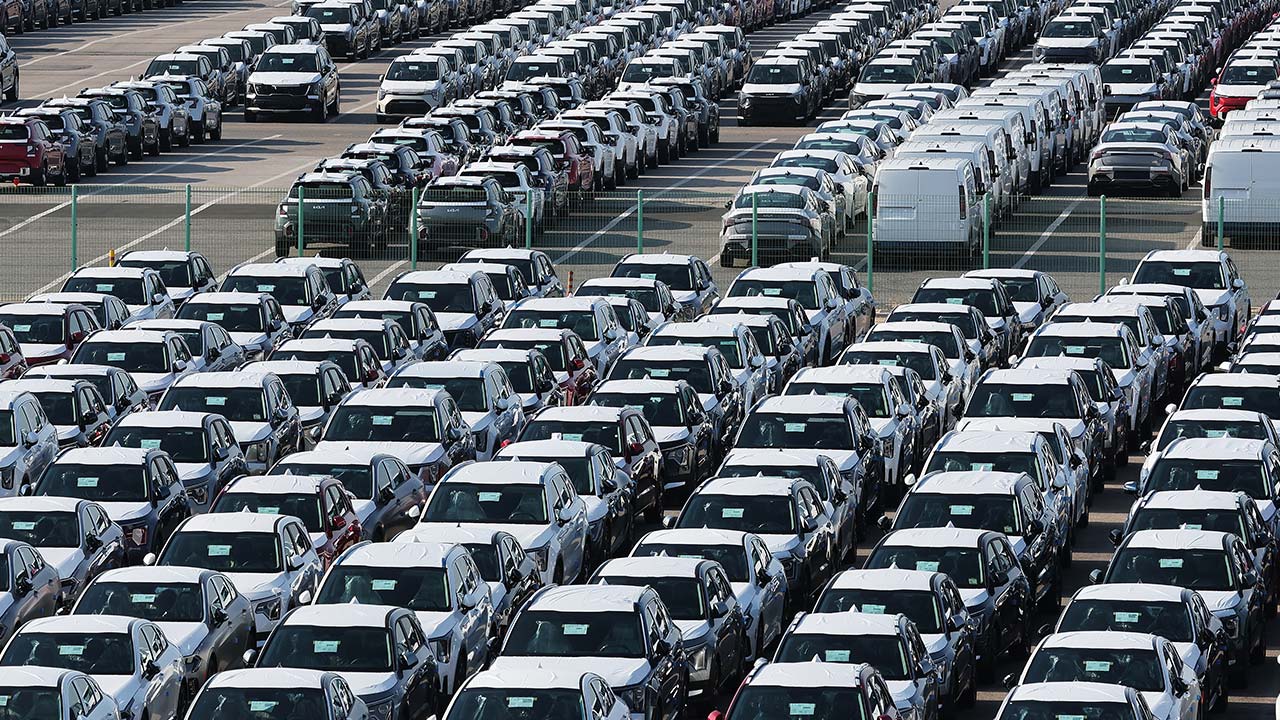 기업 체감경기 한 달 만에 소폭 반등‥비제조업 실적 개선