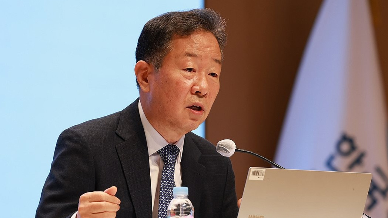 한은 "당분간 통화정책 중립 기조‥글로벌 인플레 위험 잠재"