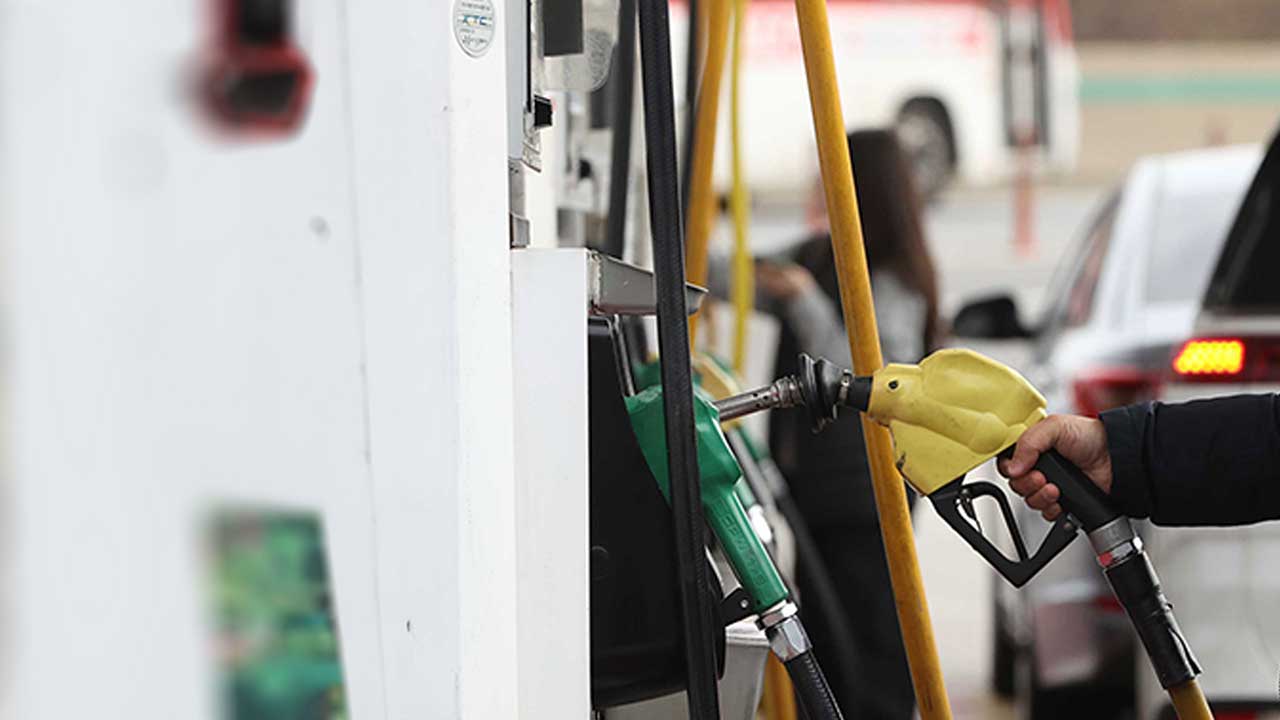 관세청도 석유 매점매석 차단‥수입 신고 미루면 가산세 부과