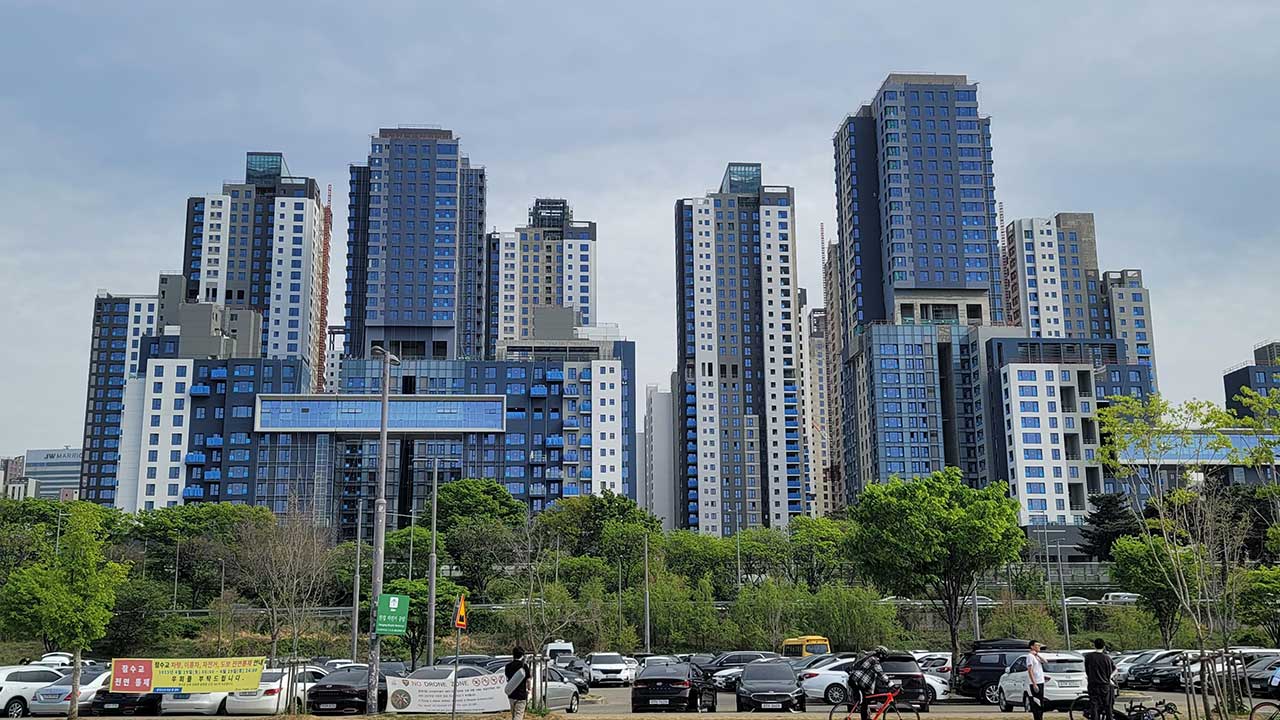 서울 아파트 공시가격 18% 급등‥원베일리 보유세 1천만 원↑