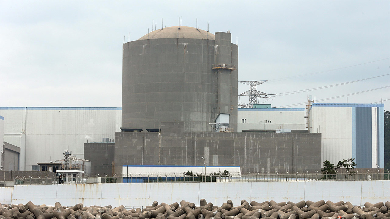 3년간 멈췄던 '고리 2호기' 재가동 승인