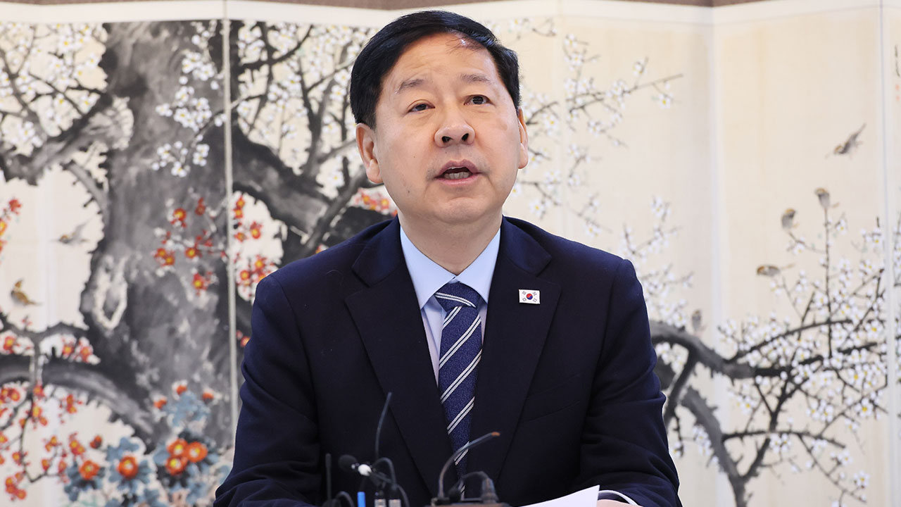 구윤철 '달러 강제 매각 가짜뉴스' 최초 유포자 고발