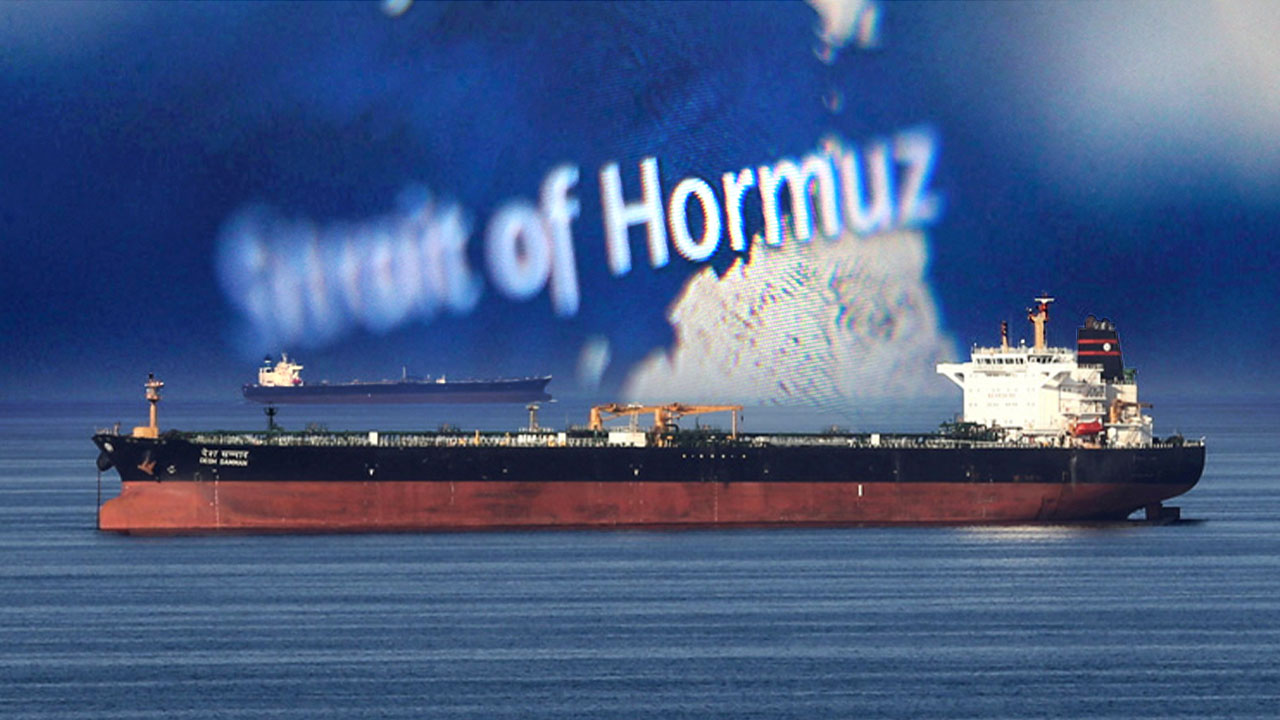 정부, 호르무즈 유조선 7척 통항 가능 여부 확인 중 