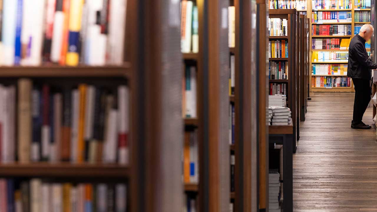 작년 주요 서점 매출 감소‥"쿠팡·AI 영향" 분석도