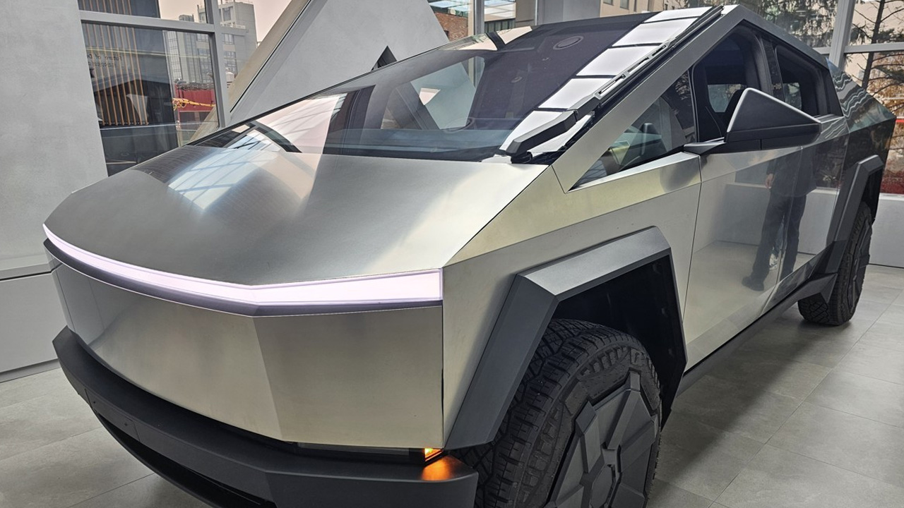 국토부, 테슬라 FSD '탈옥' 차주들 수사 의뢰