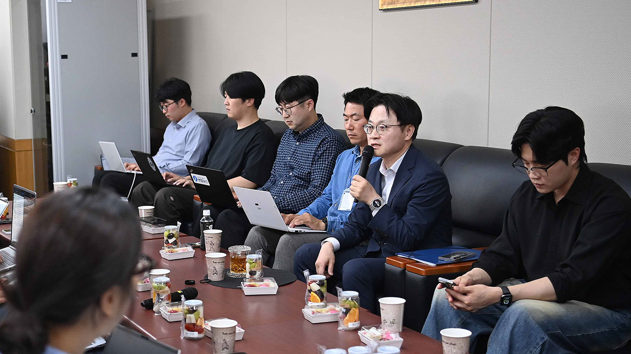 김정관 산업장관 "삼성전자 파업, 지혜로운 판단 해달라" 