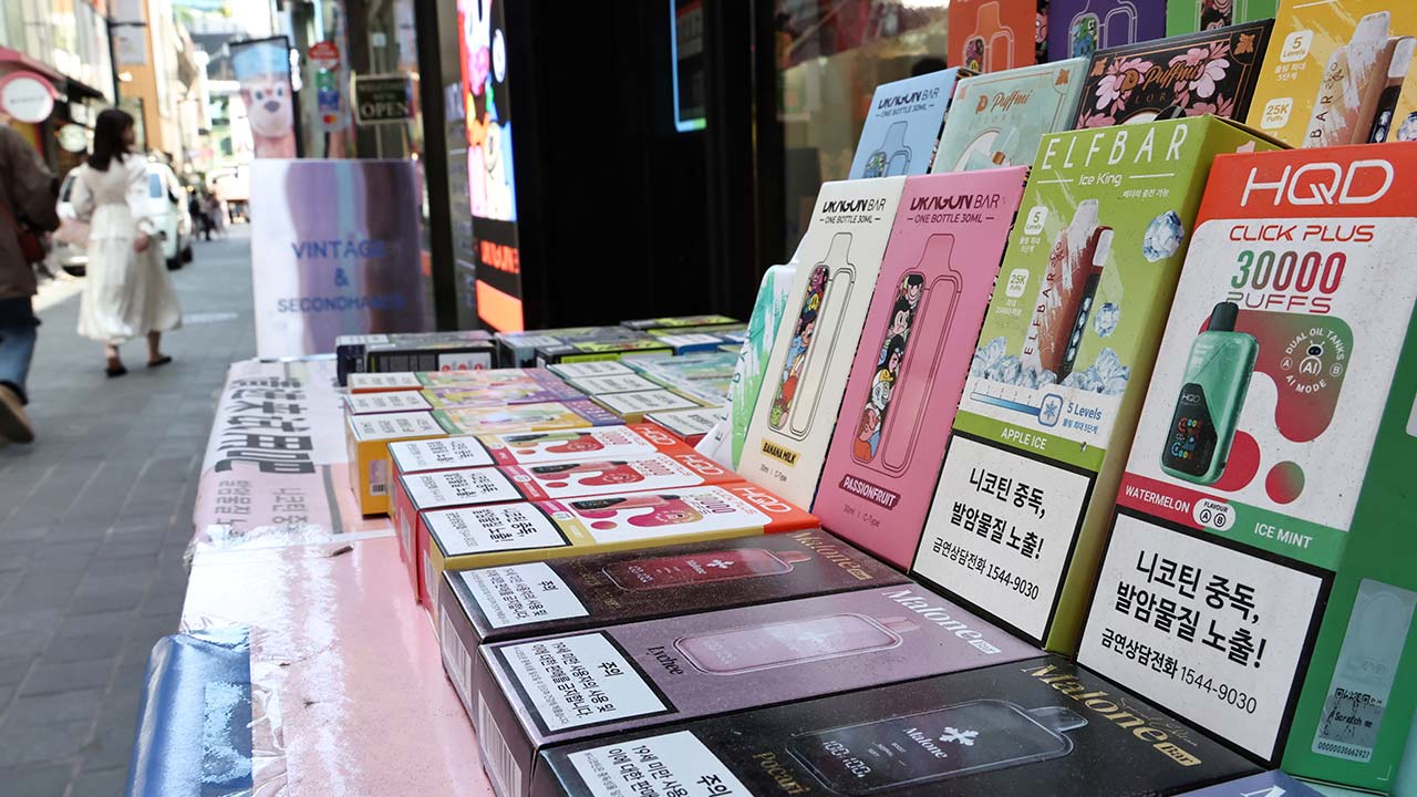 액상담배 '재고제품' 팔 땐 소비자에게 알려야‥사각지대 보완