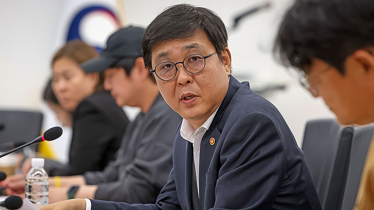최휘영 장관 "영화계 '홀드백' 논의 민관협의체 이달 구성"