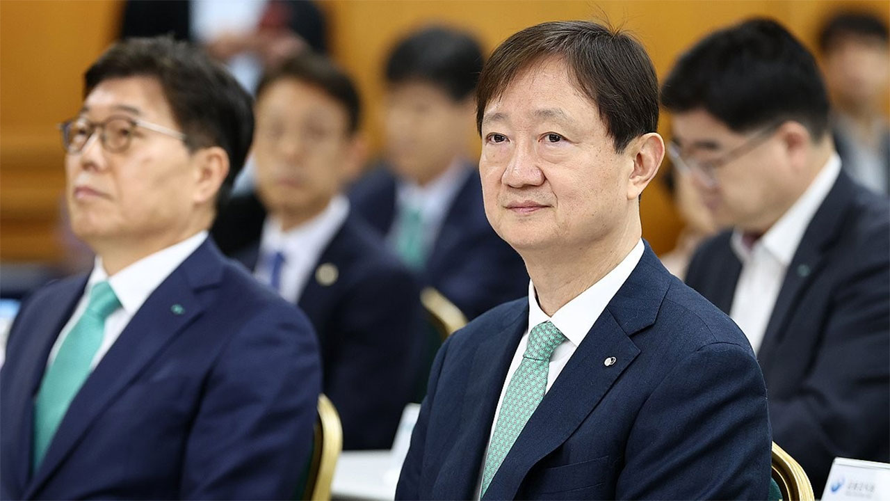 금감원장 "금융회사 이자장사에 매몰되면 안 돼" 생산적 금융 강조