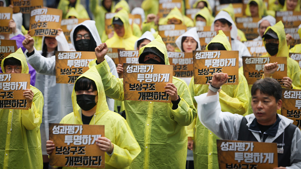 카카오 노조 "파업 찬반 투표서 5개 법인 모두 찬성"