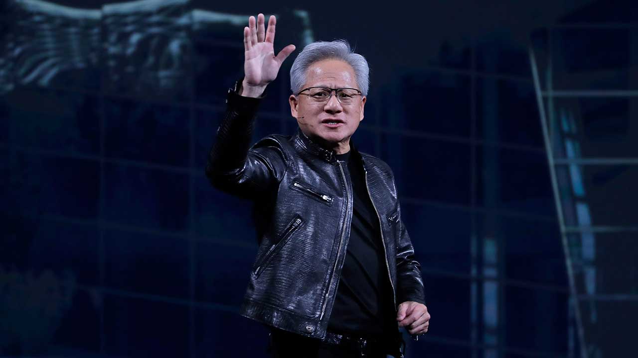 젠슨 황, 두산베어스 경기 시구‥두산과 AI 동맹