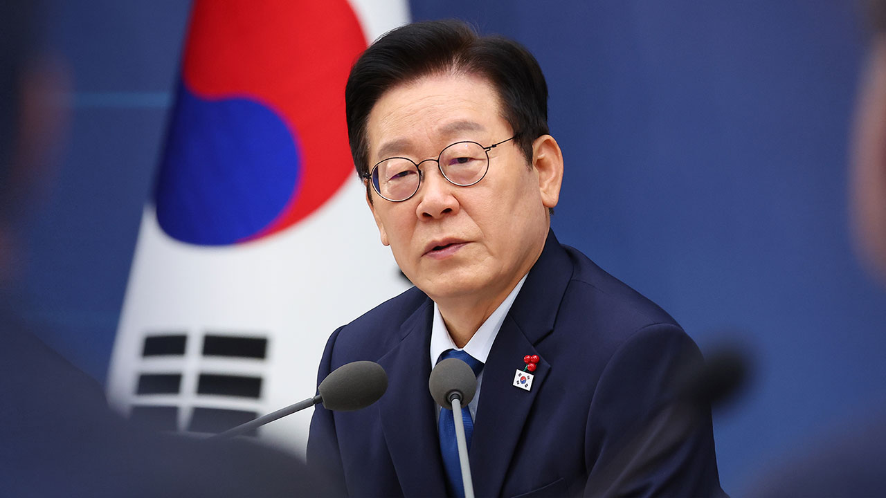 이 대통령 국정운영 지지율 59%‥"외교·안보 분야 성과"