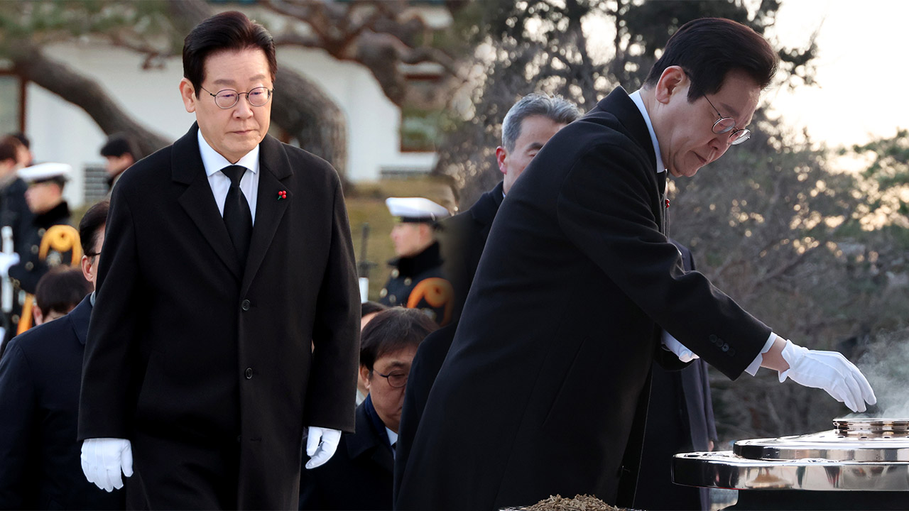 이재명 대통령, 현충원 참배‥"함께 사는 세상 대도약 원년"